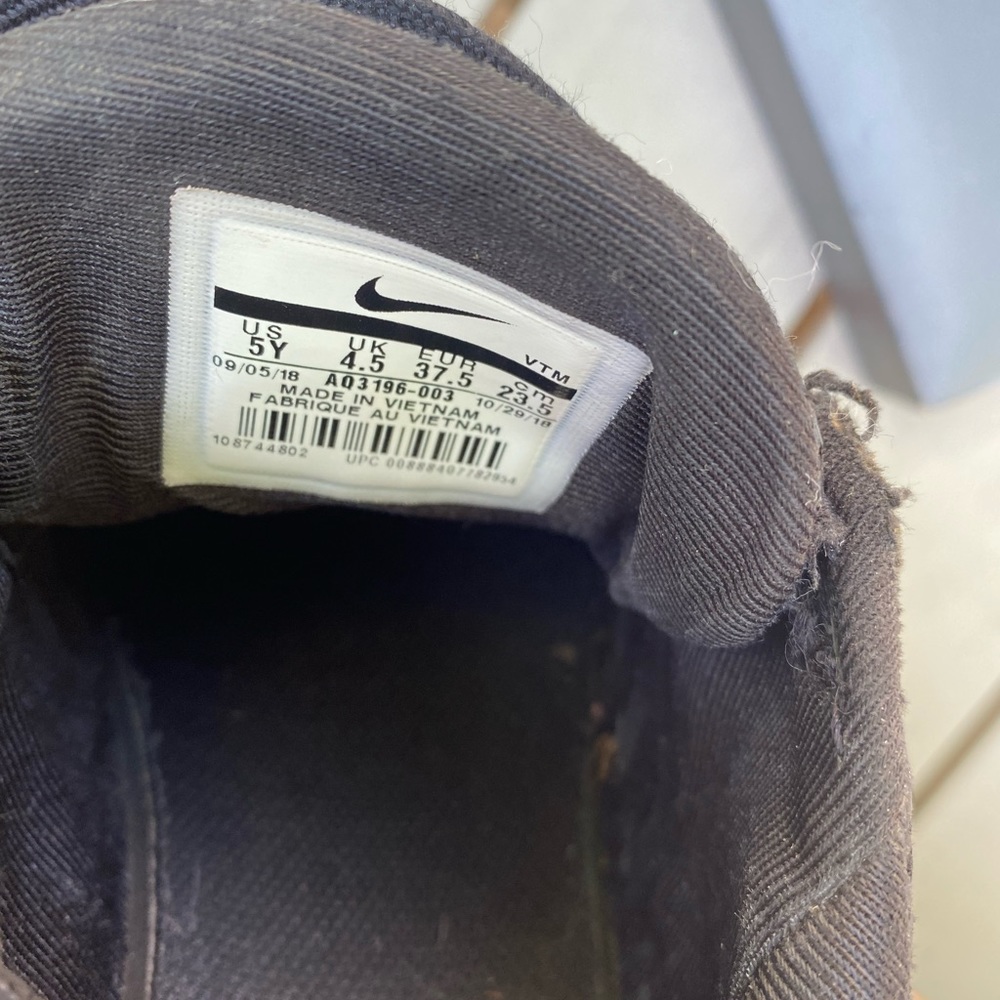 Nike Air Max - Picture 3 of 3